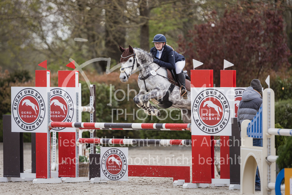 230426_HofSosath_Stil-L-536 | Deine schönsten Turniermomente als professionelle Fotos! Entdecke hochwertige Pferdesport-Fotografie im Online-Shop. Jetzt Fotos finden & bestellen!