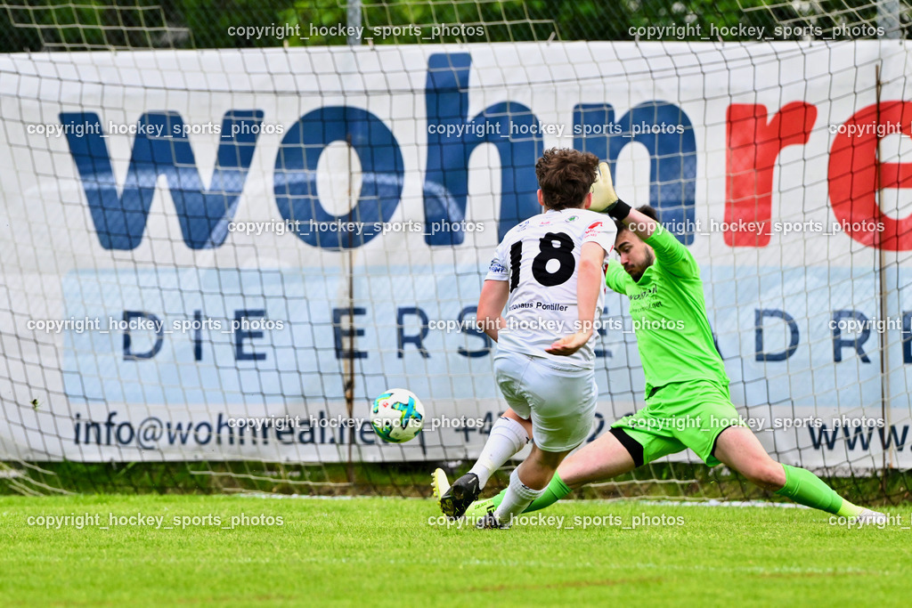 FC ASKÖ Gmünd vs. Rapid Lienz  | #18 Oliver Gomig Rapid Lienz, #22 Alexander Andreas Stranner ASKÖ Gmünd, Tor Rapid Lienz, FC ASKÖ Gmünd vs. Rapid Lienz , FC ASKÖ Gmünd vs. Rapid Lienz  am 02.06.2024 in Gmünd (Sportplatz Gmünd), Austria, (Photo by Bernd Stefan)