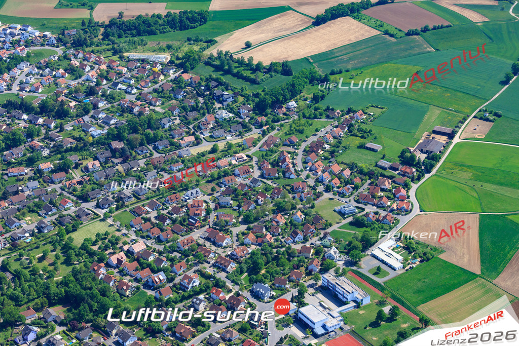 Das Luftbild der Stadt Bischberg wurde 2018 vom Flugzeug heraus erstellt (keine Drohne) Aufnahmehöhe ca.400 Meter- hohe Auflösung für beste Druck-Qualität