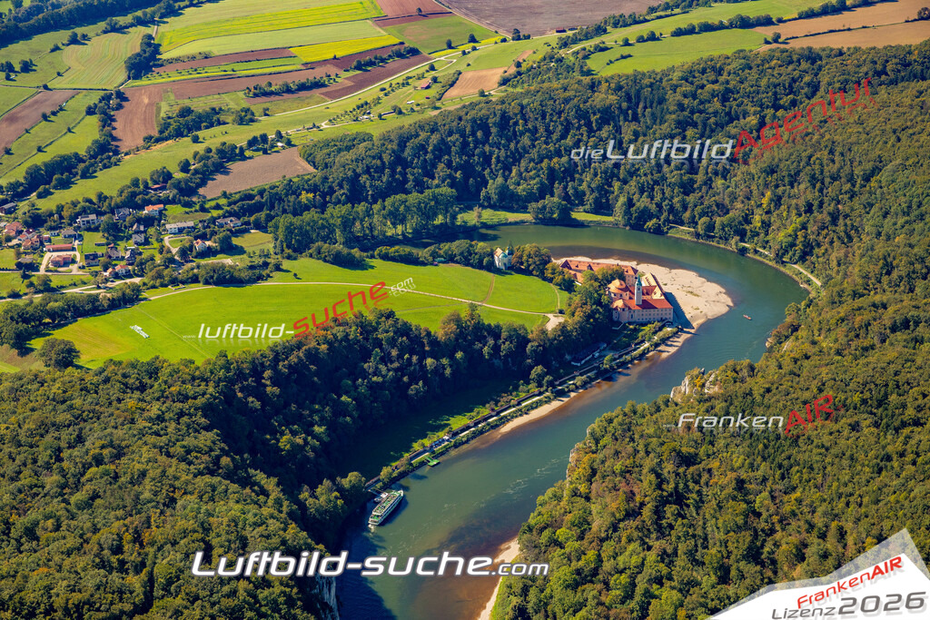 Das Luftbild zeigt : Kloster Weltenburg Donau Kelheim - Die Luftaufnahme wurde 2023 vom UL-Flugzeug aus erstellt ( keine Drohne ) - Hochauflösende Luftaufnahme - Für grossformatige Ausdrucke geeignet. Die Geschenkidee !Mit Lizenz und Bildrechte bestellbar