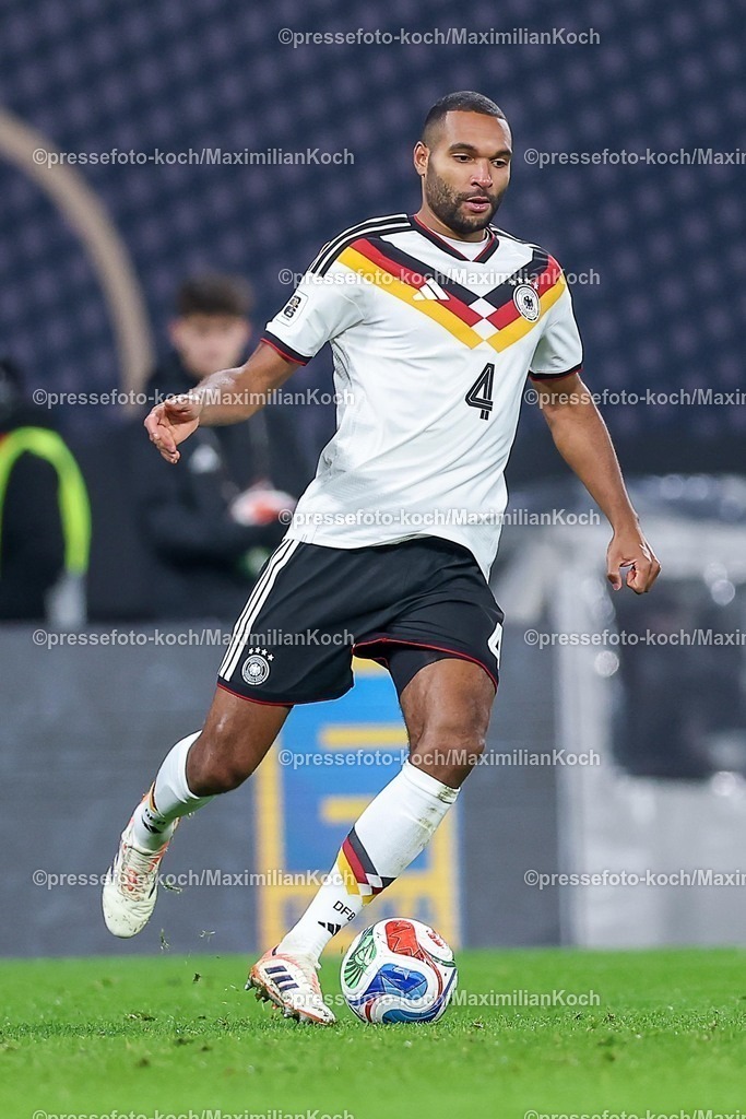 DFB17112501140 | 17.11.2025, Fußball, Länderspiel, WM-Qualifikation Europa, Deutschland - Slowakei, Red Bull Arena (Leipzig), 10. Spieltag, Saison 2025 2026: Jonathan Tah (GER #04)  Regulations prohibit any use of photographs as image sequences and or quasi-video.