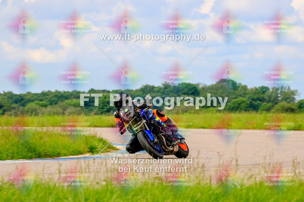 MotoTeam-1175 | Hier findet Ihr Bilder von Touristenfahrten auf der Nürburgring Nordschleife oder von anderen Veranstaltungen die ich besucht habe. Viel Spass beim Durch Schauen 