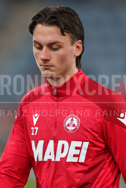 Austrian Bundesliga: Grazer AK 1902 vs LASK | GRAZ, AUSTRIA, 13.DEC.25 - SOCCER - ADMIRAL Bundesliga, Grazer AK 1902 vs LASK. The image shows Yannick Oberleitner (GAK).