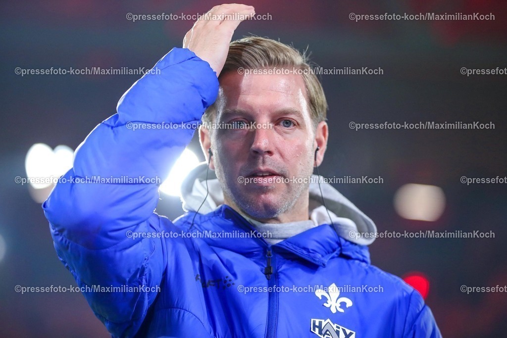 Due17012501004 | 17.01.2025, Fußball, Fortuna Düsseldorf - SV Darmstadt 98, 2.. Fußball Bundesliga, 18. Spieltag, Merkur Spiel-Arena, Saison 2024 2025: Cheftrainer Florian Kohfeldt (SV Darmstadt)DFB regulations prohibit any use of photographs as image sequences and or quasi-video.