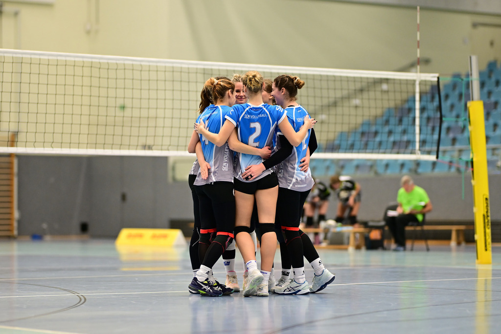 Volleyball I Frauen I Saison 2024-2025 I Regionalliga Nord I 10. Spieltag I VT Hamburg - SC Neubrandenburg | Der Sportfotograf. - Realisiert mit Pictrs.com