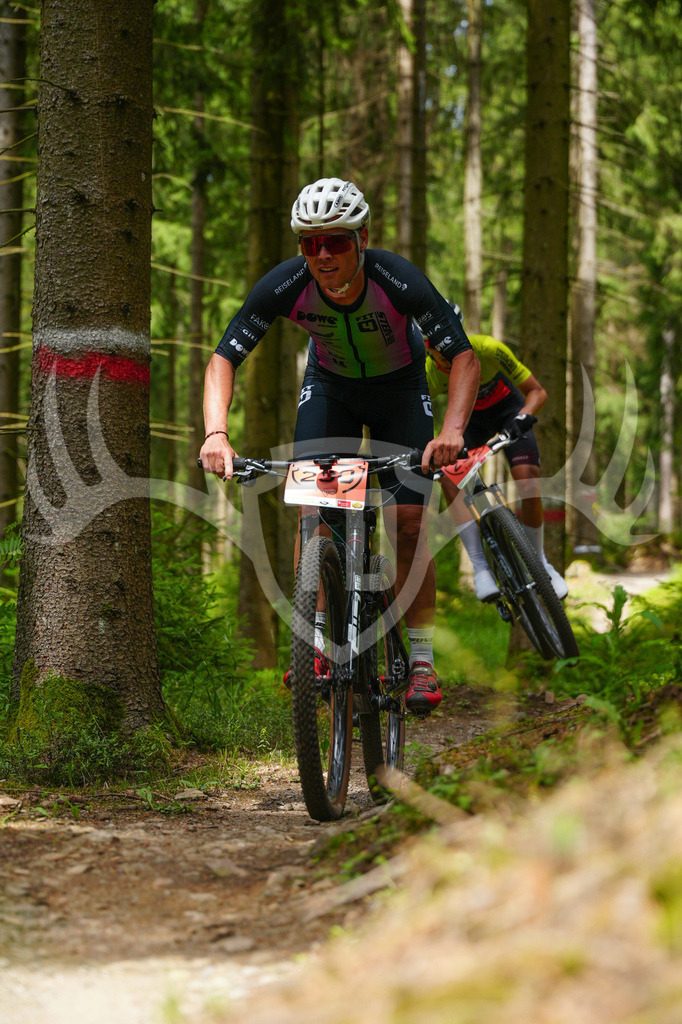FC603644 | Fotogalerie der Treibjagd im Dunkelwald - Dein MTB Etappenrennen im Erzgebirge - Realisiert mit Pictrs.com