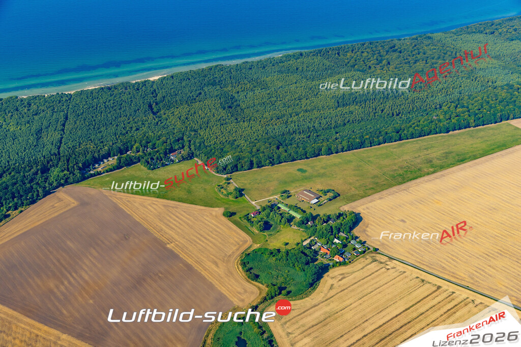 Klassische Luftaufnahme ohne Drohne zeigt:Nonnevitz bei Dranske - Die Luftbildaufnahme wurde 2025 vom UL-Flugzeug heraus erstellt ( keine Drohnenaufnahme ) - Hochauflösende Luftaufnahme -Nicht vergleichbar mit Google Maps oder Satelittenbilder- Die Geschenkidee !Mit Lizenz und Bildrechte bestellbar