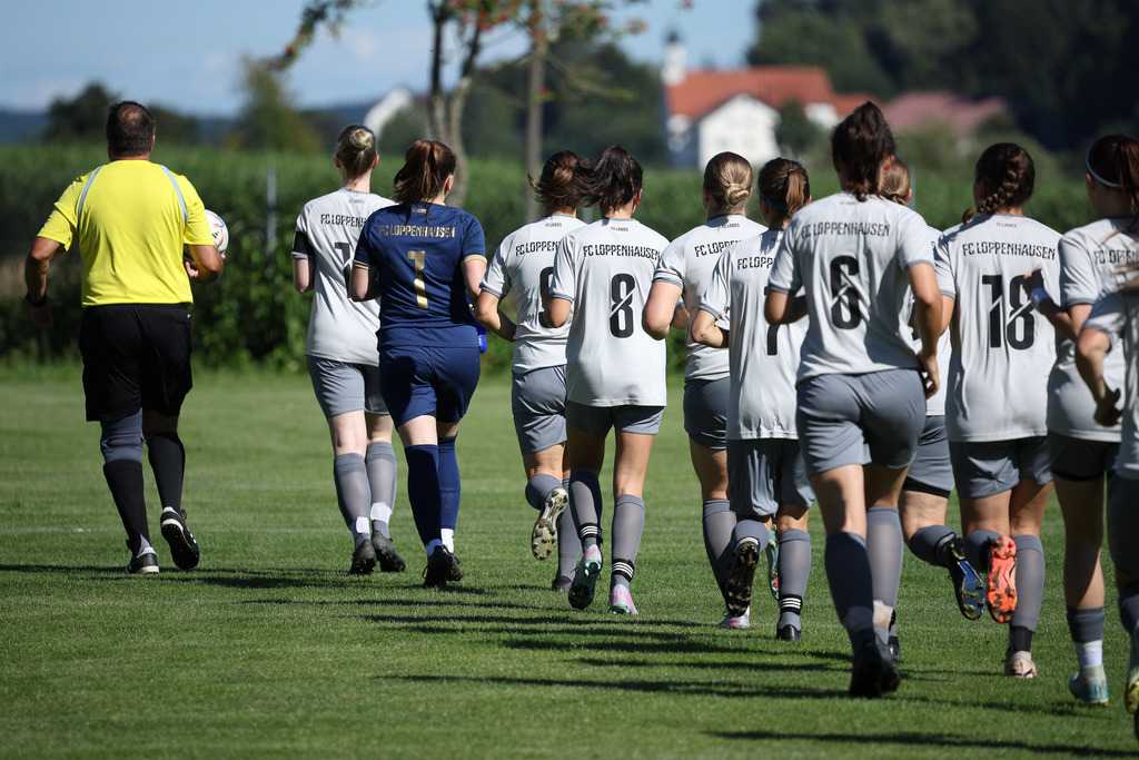 Fußball I FRAUEN I Saison 2025-2026 I Freundschaftsspiel I FC Loppenhausen - 1FC Heidenheim 1846 II I_250831_8037 | Fotopresso – Sportfotografie in Heidenheim & Umgebung. Professionelle Sportfotografie für unvergessliche Momente. Dynamische Action-Shots, emotionale Szenen & hochwertige Bilder. - Realisiert mit Pictrs.com