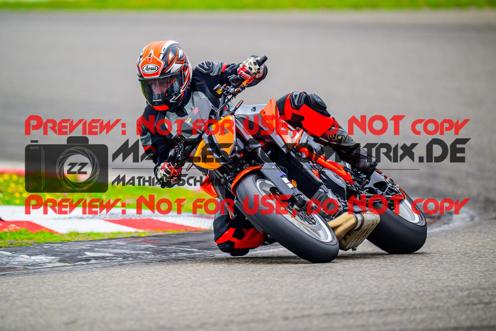 MaZZes_FotoMatrix_240804_6007705_4050 | Fotograf Mathias Schmid
Sportfotograf,
Eventfotograf,
Hochzeitsfotograf,
Portraitfotograf