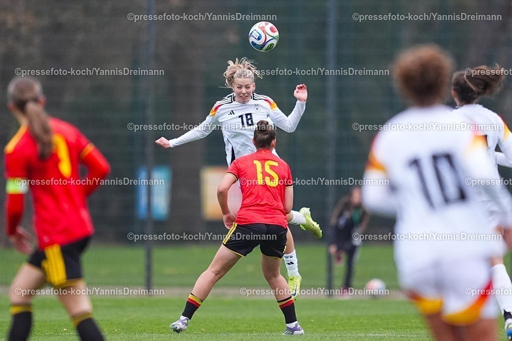 xYDRx26112501065 | 26.11.2025, xydrx, Fußball, Länderspiel, EM-Qualifikation U19-Frauen, Belgien - Deutschland, Sportschule Wedau: Mia-Lena Maas (GER #18)