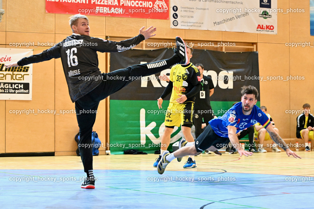 SC Ferlach vs. Bregenz Handball | #16 HÄUSLE Ralf Patrick Bregenz Handball, #27 PERNOVSEK Luka SC Ferlach, #32 KOTAR Matic Bregenz Handball, SC Ferlach vs. Bregenz Handball, SC Ferlach vs. Bregenz Handball am 28.09.2024 in Ferlach (Ballspielhalle Ferlach), Austria, (Photo by Bernd Stefan)