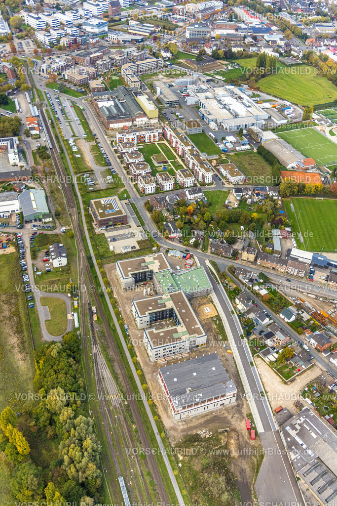 Kleve251005792 | Luftbild, Ortsansicht Kleve, Neubau Flora Quartier Apartmenthäuser, ehemaliges Areal der Margarine-Union, Bahnhof Kleve, Kleve, Niederrhein, Nordrhein-Westfalen, Deutschland