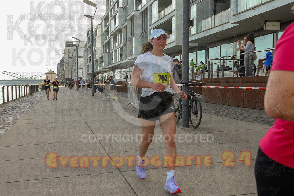 250920_1456_EX1_8288 | Sportfotografie im Rhein-Sieg Kreis, Köln, Bonn, NRW, Rheinland Pfalz, Hessen, etc. Unser Tätigkeitsfeld umfasst den Laufsport vom Volkslauf über den Marathon, Duathlon, Triathon bis zum Ultralauf wie Kölnpfad Ultra oder Schindertrail.