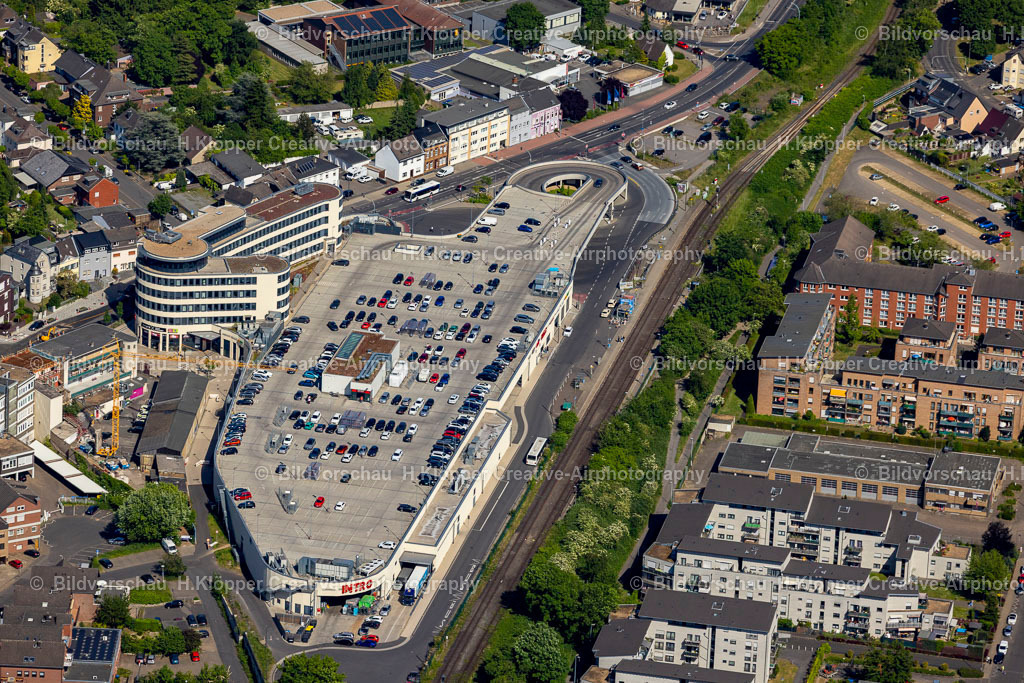 Luftbild Bedburg-3365 | Luftbildfotografie und Luftbild Einkaufzentrum in Bergheim im Bundesland Nordrhein-Westfalen, Deutschland - Realisiert mit Pictrs.com