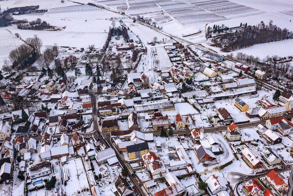Luftbild: Friedensstraße bei Schnee in Barbelroth im Bundesland Rheinland-Pfalz in Deutschland. Foto: IMG_23702.jpg vom 16.01.2010 durch Werner Riehm/FLY-FOTO.de