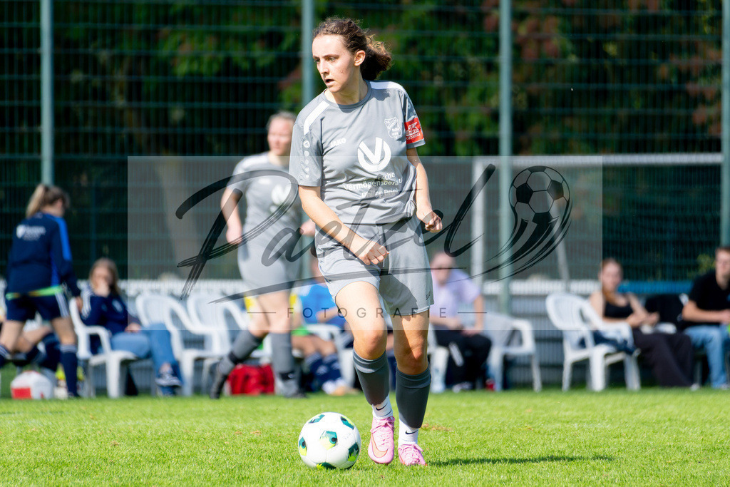 20260906_RULSVK_0818 | Fußball, Frauen:   beim Spiel der Kreisliga zwischen SG Rulle/Haste vs. SV Kettenkamp am 06.09.2026 im Stavermann-Sportpark in Rulle/Wallenhorst, Deutschland.(Foto von Nico Paetzel) - Realisiert mit Pictrs.com
