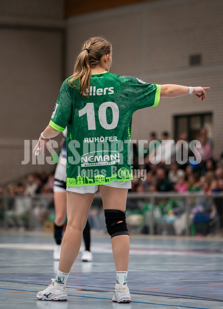 Handball I Frauen I Saison 2025-2026 I 3. Liga Staffel Nord I 13. Spieltag I SC SFN Vechta -Buxtehuder SV II-59 | Svenja Ruhöfer (10, SC SFN Vechta) - Realisiert mit Pictrs.com