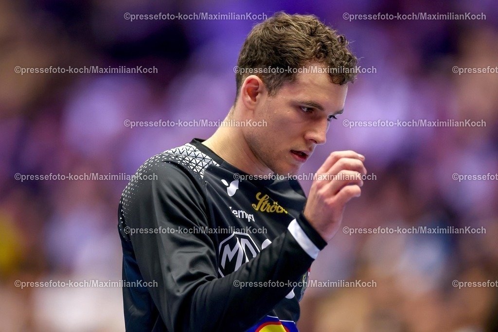 EHF15012602168 | 15.01.2026, Handball, Men's EHF EURO 2026, Deutschland - Österreich, Jyske Bank Boxen in Herning, Dänemark, Preliminary Round:  Constantin Möstl (Austria #98) 