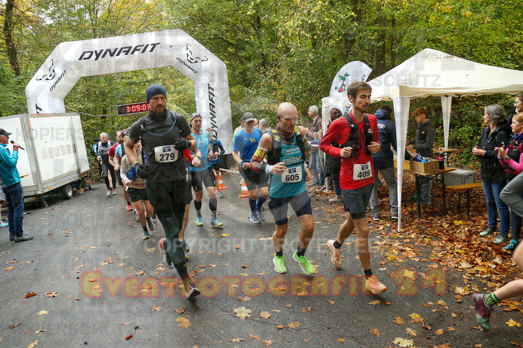241027_1009_EX1_3605 | Sportfotografie im Rhein-Sieg Kreis, Köln, Bonn, NRW, Rheinland Pfalz, Hessen, etc. Unser Tätigkeitsfeld umfasst den Laufsport vom Volkslauf über den Marathon, Duathlon, Triathon bis zum Ultralauf wie Kölnpfad Ultra oder Schindertrail.
