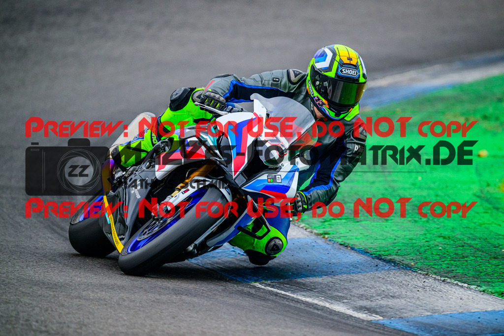 MaZZes_FotoMatrix_240614_6007705_5798 | WEISS