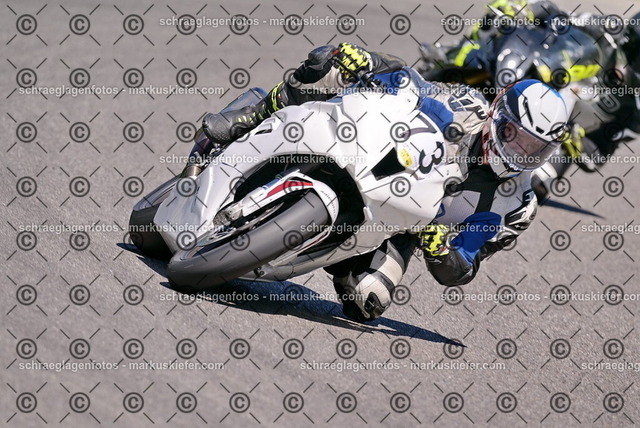 26bt04-0874 | markuskiefer.com - Realisiert mit Pictrs.com