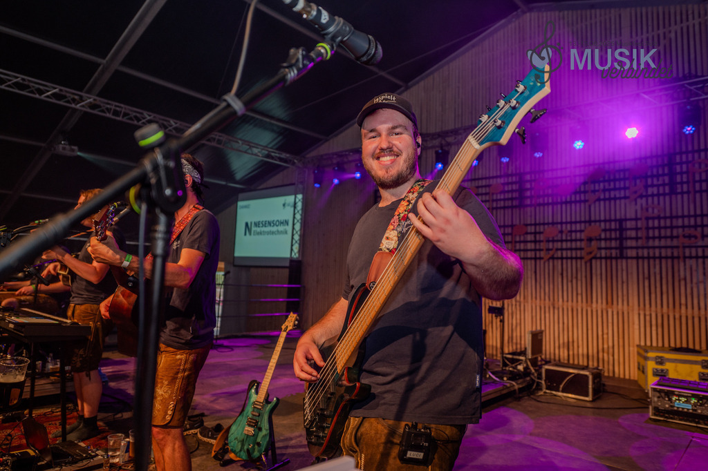 DSC_3205 | "Fussifoto.com – Ihr Ansprechpartner für hochwertige Fotografie! Entdecken Sie kreative Bilder und professionelle Dienstleistungen. Kontaktieren Sie uns für Ihre Projekte!"