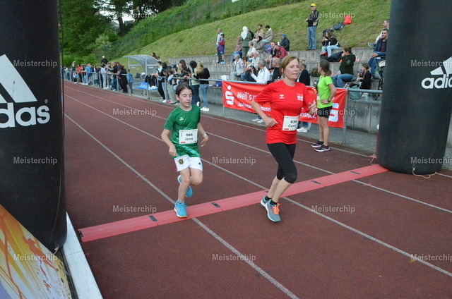 19-33-31_ | Meisterchip Fotoshop - Realisiert mit Pictrs.com