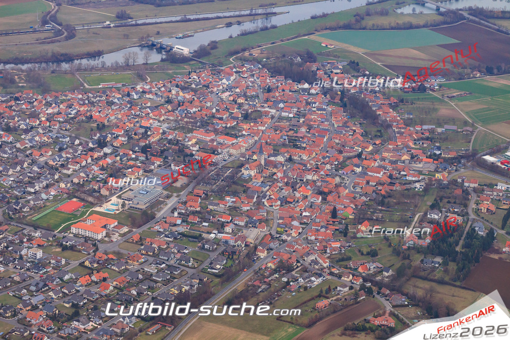 aktuelles Luftbild von  Knetzgau - Luftaufnahme wurde 2018 von https://frankenair.de mittels Flugzeug (keine Drohne) erstellt.