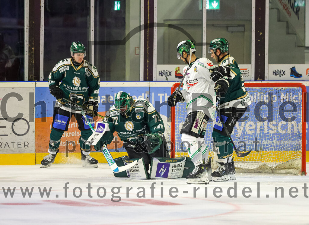 2025-09-21_108_TSV_Erding_gegen_Hoechstadter_Alligators | Erding, Deutschland, 21.09.2025:Eishockey, Oberliga Süd 2025 / 2026, 2. Spieltag, TSV Erding gegen Höchstadter Alligators, Endergebnis: 3:4Foto: Christian Riedel / fotografie-riedel.net