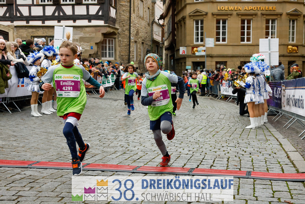 400m AOK Junior Cup | 3 Koenigslauf 2024 400m AOK Junior Cup - Realisiert mit Pictrs.com