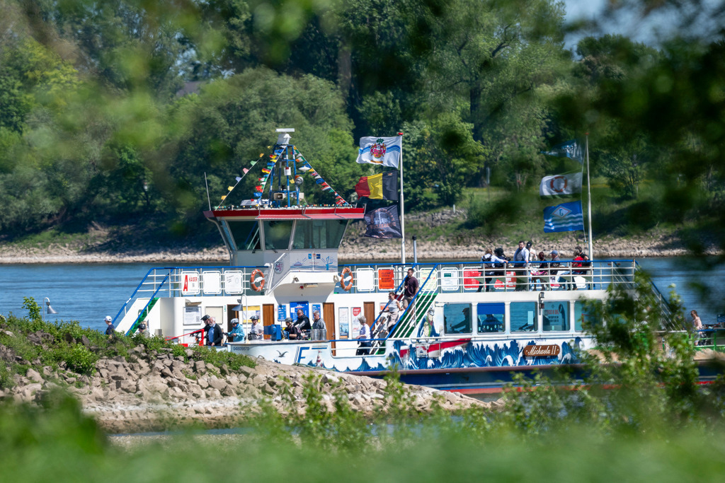260501_Rhein_7940_mr | Entdecke exklusive Fotografie im muebri Shop: Stimmungsvolle Motive  Naturaufnahmen und mehr. Jetzt hochwertige Wandbilder und Fotoabzüge online kaufen! - Realisiert mit Pictrs.com