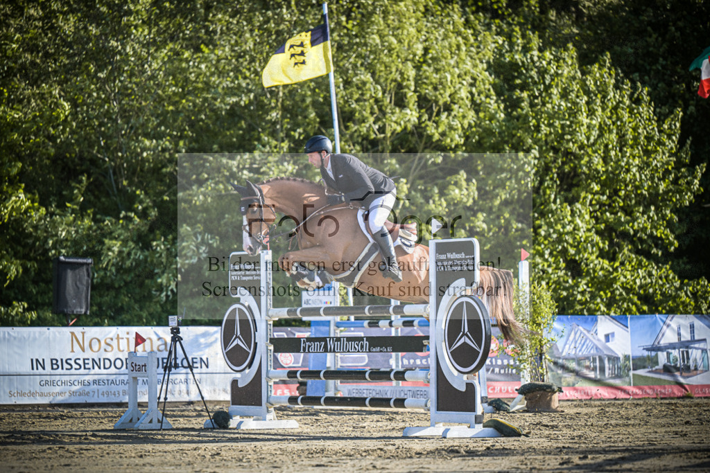 DOS_1118 | Entdecke hochwertige Reitturnierfotos von Foto Oger. Professionell, emotional und authentisch – jetzt Lieblingsmomente im Shop bestellen.Deutschlandweite Turnierfotografie. - Realisiert mit Pictrs.com