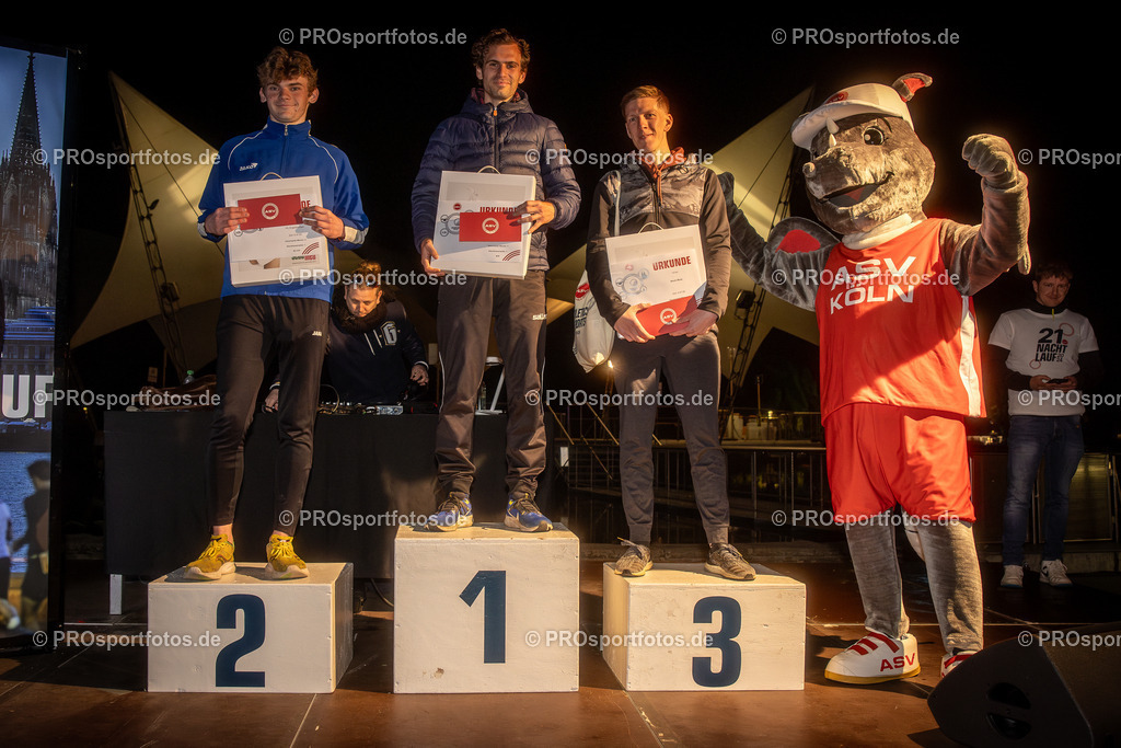 21. ASV Nachtlauf; Koeln, 08.05.24 | Impressionen vom 21. ASV Nachtlauf am 08.05.24 am Tanzbrunnen in Koeln. Foto: BEAUTIFUL SPORTS/Axel Kohring