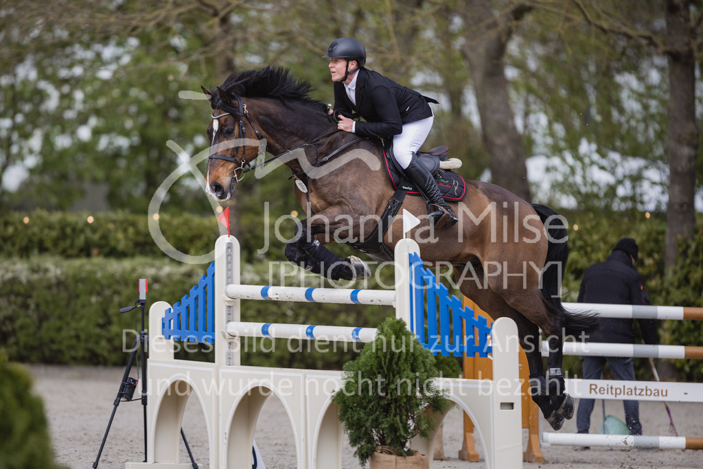 230427_HofSosath_2Ph-M2St-132 | Deine schönsten Turniermomente als professionelle Fotos! Entdecke hochwertige Pferdesport-Fotografie im Online-Shop. Jetzt Fotos finden & bestellen!