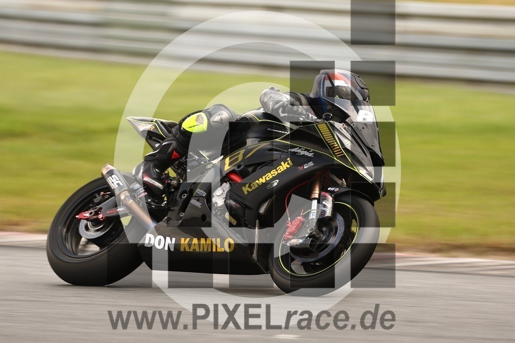 0087-20250908_11342 | Schöne Erinnerungen an spannende Momente - das festzuhalten ist unser Job. PIXELrace.de ist seit 2003 auf den Rennstrecken Europas unterwegs um die Action draußen beim Fahren und die wunderbare Stimmung imm Fahrerlager für euch einzufangen.