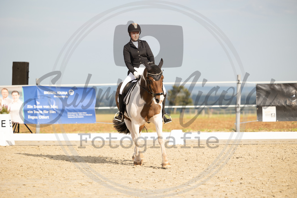 994A1037 | sabrinanicolaifotografie - Realisiert mit Pictrs.com