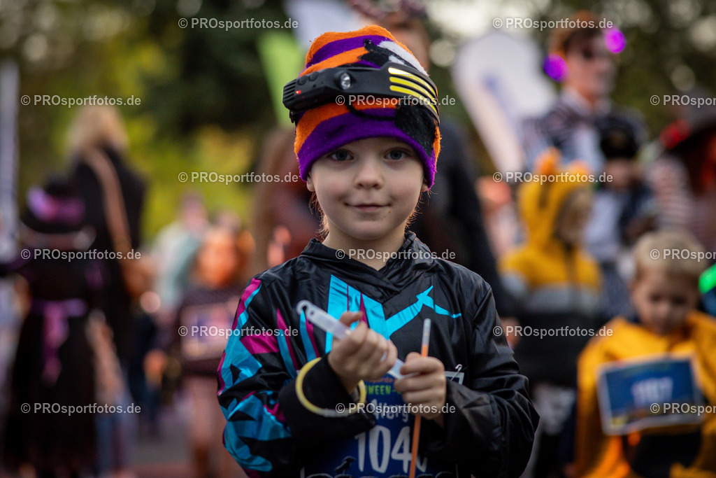 Halloween Run 2024 in Koeln, 31.10.2024 | Impressionen vom Halloween Run 2024 am 31.10.2024 in Koeln (Forstbotanischer Garten Rodenkirchen). Foto: BEAUTIFUL SPORTS/Axel Kohring