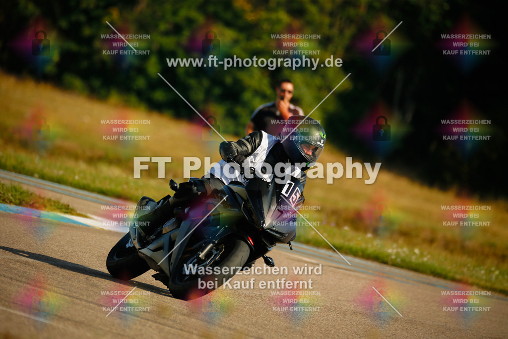 _MOT5752 | Hier findet Ihr Bilder von Touristenfahrten auf der Nürburgring Nordschleife oder von anderen Veranstaltungen die ich besucht habe. Viel Spass beim Durch Schauen 