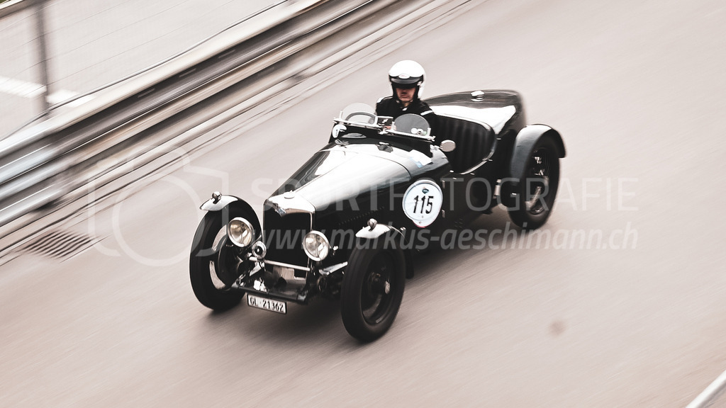 19. Arosa ClassicCar 2023 - 1. September 2023 | 19. Arosa ClassicCar 2023
Arosa, Schweiz
Zarnitz Meinolf aus Elm mit der Startnummer 115 in einem Riley 12/4, Jahrgang 1932, in der Klasse Alpine Performance.
@arosaclassiccar, @arosa.official, #arosaclassiccar, #arosa, #76curves, #classiccar
Bild: Sportfotografie Markus Aeschimann | www.markus-aeschimann.ch - Realisiert mit Pictrs.com