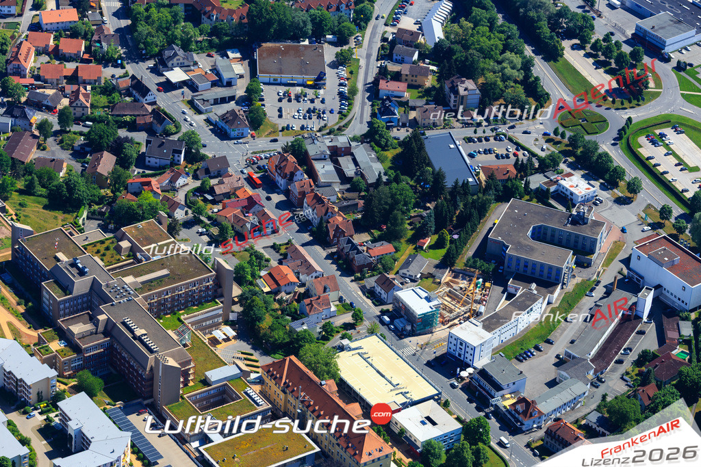 Die Luftaufnahme der Stadt Coburg wurde vom UL-Flugzeug heraus erstellt ( keine Drohne )- hohe Auflösung für beste Qualität