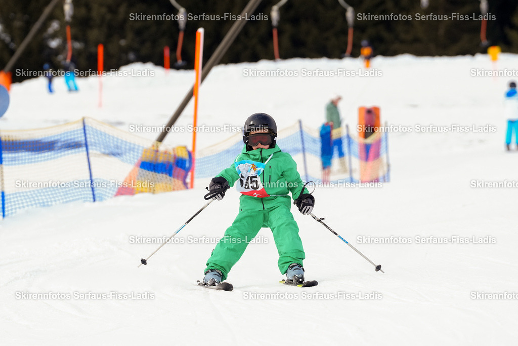 SRF_02.01.2026_1054 | Skirennfotos,Serfaus,Fiss,Ladis,Kinderskirennen,Winter,Tirol,Oberland,skirace,SFL,feelfree,weil wir's genießen,ski,Ski,skifahren,Sonnenplateau, - Realisiert mit Pictrs.com