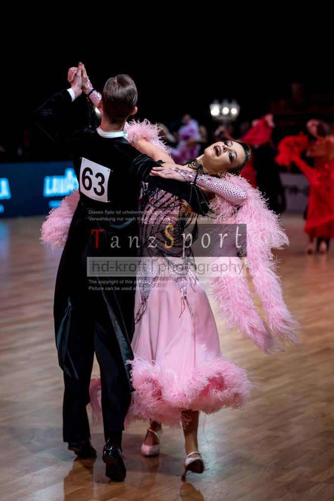 20251214_Baltic-Trophy_2549-2 | Tanzsportbilder, Standardtanz, Lateintanz, WDSF, DTV, LTVB, dancecomp, goc, hessen tanzt, blaues band der spree, walzer, tango, wiener walzer, slowfox, quickstepp, samba, rumba, cha-cha-cha, paso doble. jive, hd-kroft photography, turniertanzsport