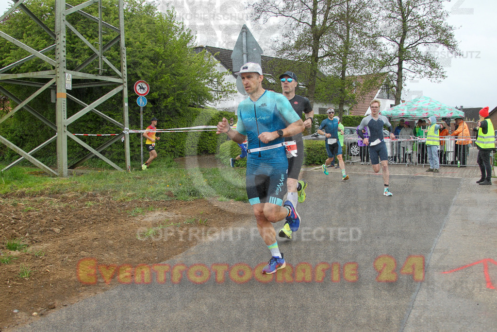 250413_1113_EV4_7461 | Sportfotografie im Rhein-Sieg Kreis, Köln, Bonn, NRW, Rheinland Pfalz, Hessen, etc. Unser Tätigkeitsfeld umfasst den Laufsport vom Volkslauf über den Marathon, Duathlon, Triathon bis zum Ultralauf wie Kölnpfad Ultra oder Schindertrail.