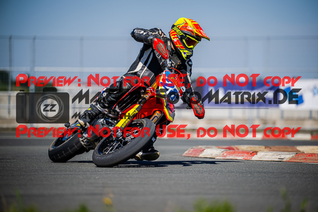 MaZZes_FotoMatrix_220903_1116 | S3