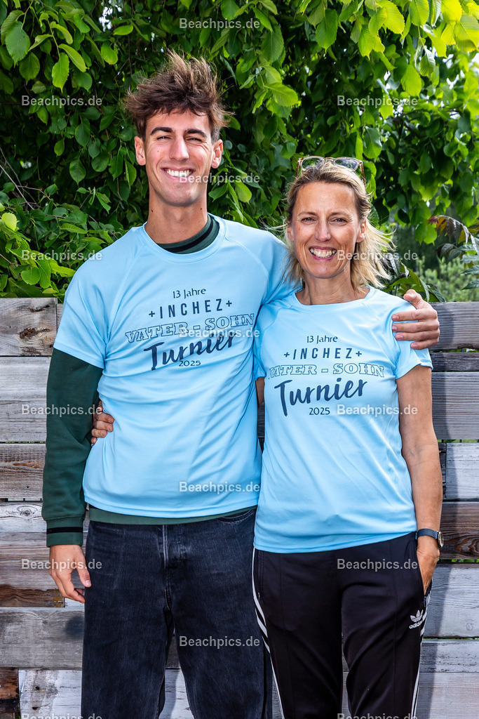 2025-200076059-Vater-Sohn-Turnier-Familienfotos | Pinar Atalay, Bundeskanzler Friedrich Merz 29.05.2025; Berlin Foto: Gerold Rebsch - www.beachpics.de