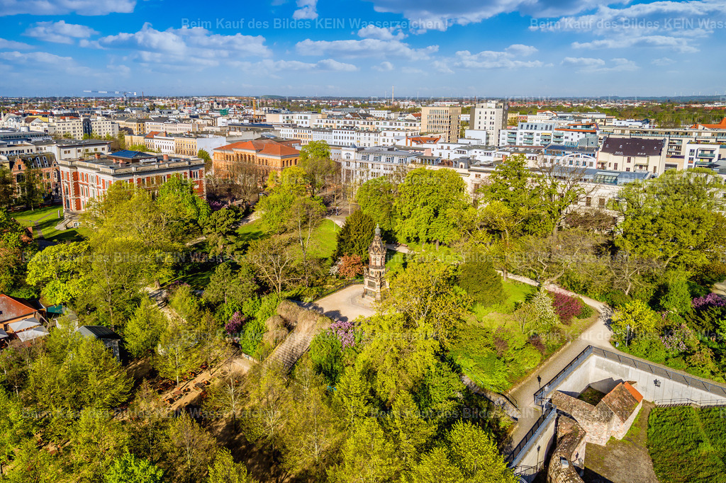 Magdeburg Fürstenwallpark-0005 | Fürstenwallpark, Hegelstraße, Staatskanzlei - Realisiert mit Pictrs.com