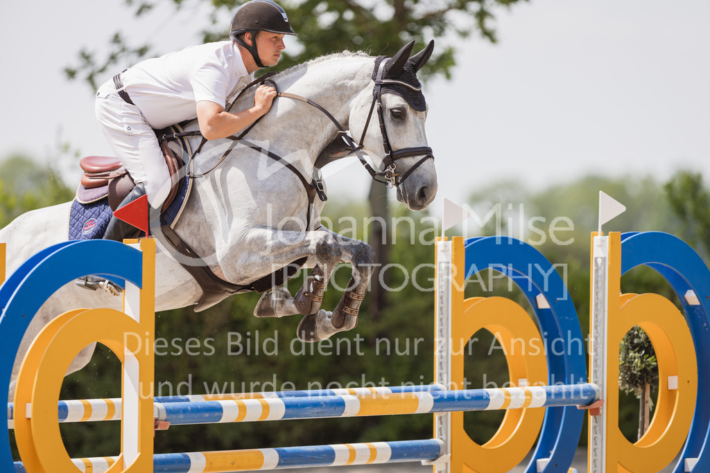 230616_Lemwerder_Springpf-L2-619 | Deine schönsten Turniermomente als professionelle Fotos! Entdecke hochwertige Pferdesport-Fotografie im Online-Shop. Jetzt Fotos finden & bestellen!