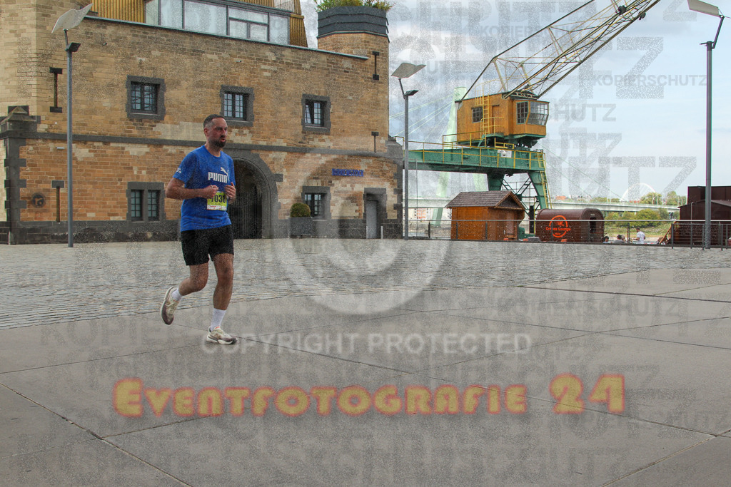 250920_1525_EV4_8735 | Sportfotografie im Rhein-Sieg Kreis, Köln, Bonn, NRW, Rheinland Pfalz, Hessen, etc. Unser Tätigkeitsfeld umfasst den Laufsport vom Volkslauf über den Marathon, Duathlon, Triathon bis zum Ultralauf wie Kölnpfad Ultra oder Schindertrail.
