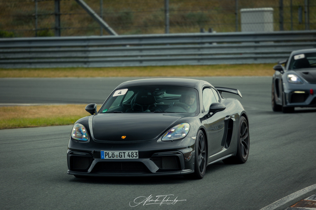 R6AT1616 _Alexander Tschuncky | Entdecken Sie die faszinierende Welt von Alexander Tschuncky Arts: Kreative Fotografie, atemberaubende Automobilkunst und hochwertiger Bilderdruck. Lassen Sie sich inspirieren! - Realisiert mit Pictrs.com