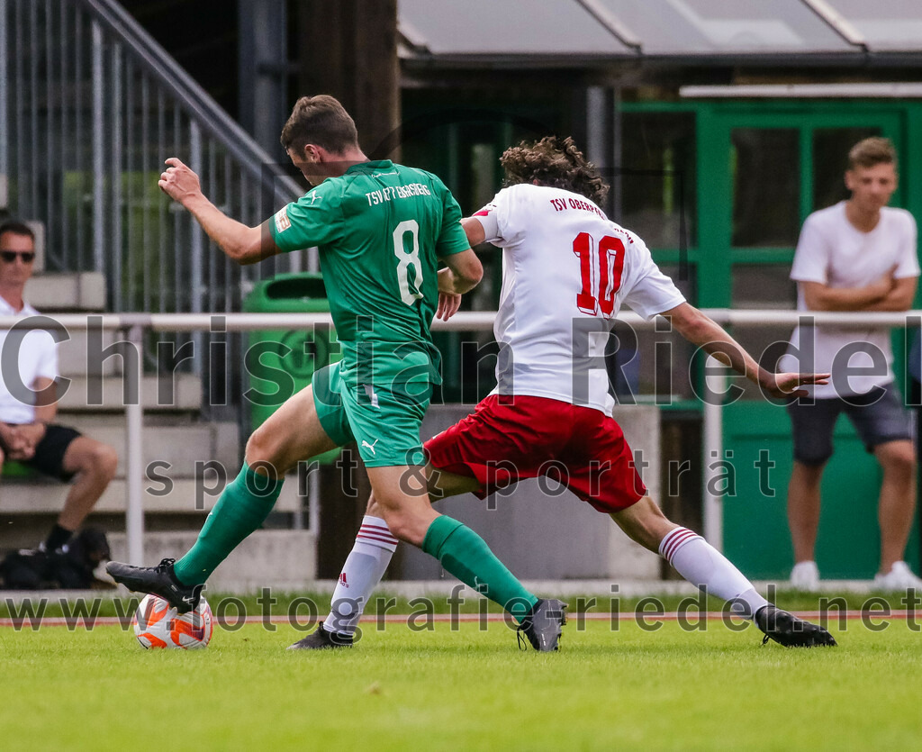 2023-08-26_081_TSV_Ebersberg_gegen_TSV_Oberpframmern | Ebersberg, Deutschland, 26.08.2023:
Fußball, Kreisliga 2023 / 2024, 2. Spieltag, TSV 1877 Ebersberg gegen TSV Oberpframmern, Endergebnis: 5:1

Florian Obermair (TSV 1877 Ebersberg, #8), Felix Kronester (TSV Oberpframmern, #10)

Foto: Christian Riedel / fotografie-riedel.net